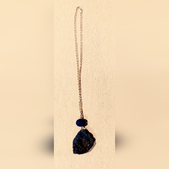 Blue Titanium Druzy Crystal Geode & Faceted Blue Bead Sterling Silver Necklace - Picture 3 of 4